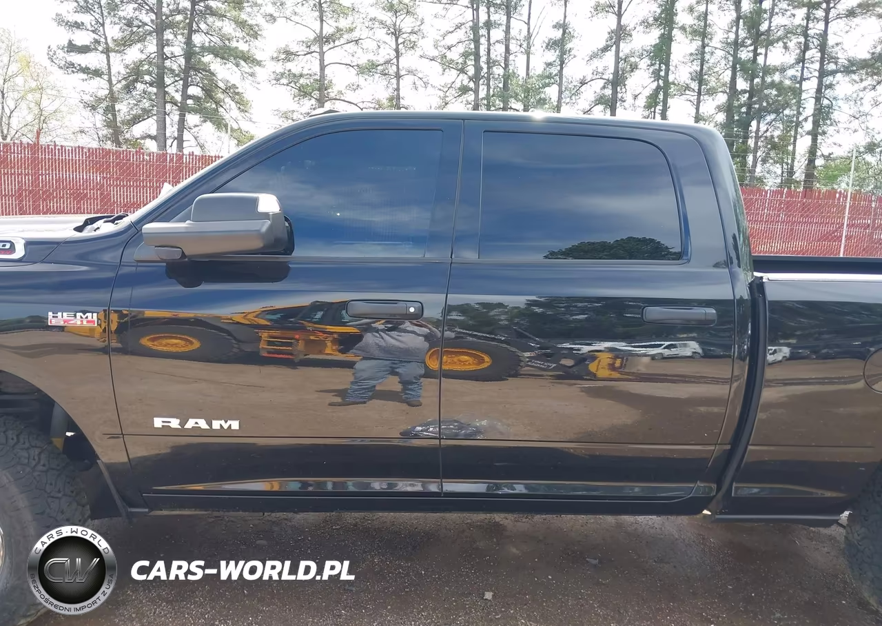 2021 Ram 2500 VIN:3C6UR5CJ3MG696824 - 14