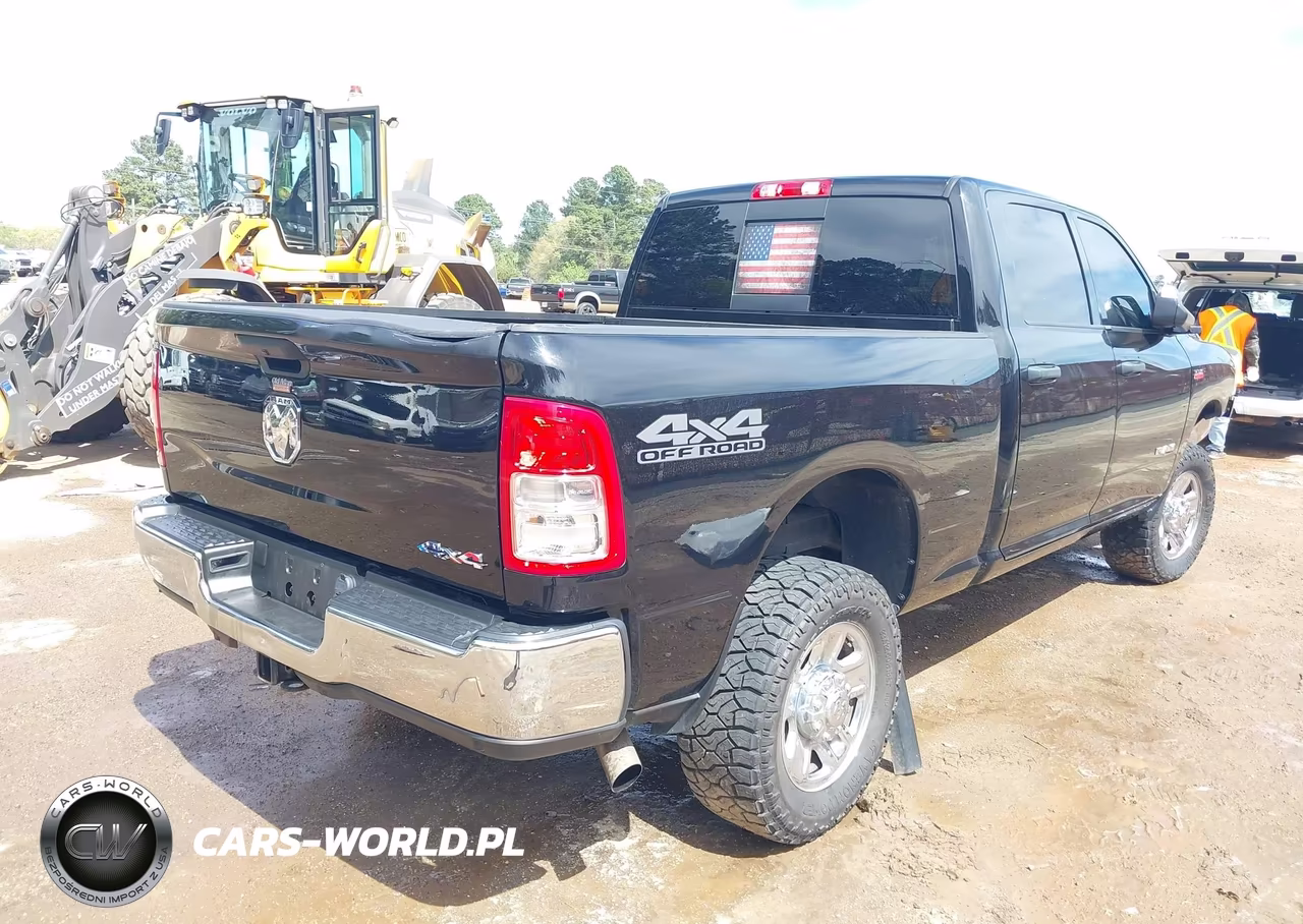 2021 Ram 2500 VIN:3C6UR5CJ3MG696824 - 4