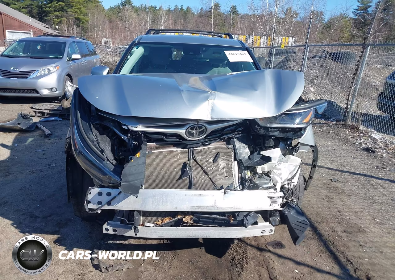 2021 Toyota Highlander Le VIN:5TDBZRBH2MS155304 - 13