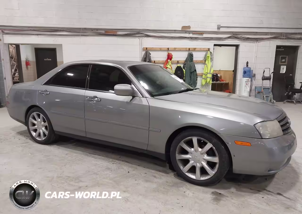 2003 Infiniti M45 Sport
