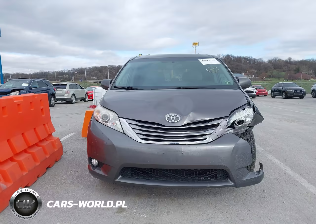 2017 Toyota Sienna Xle Premium 8 Passenger VIN:5TDYZ3DC7HS839747 - 12