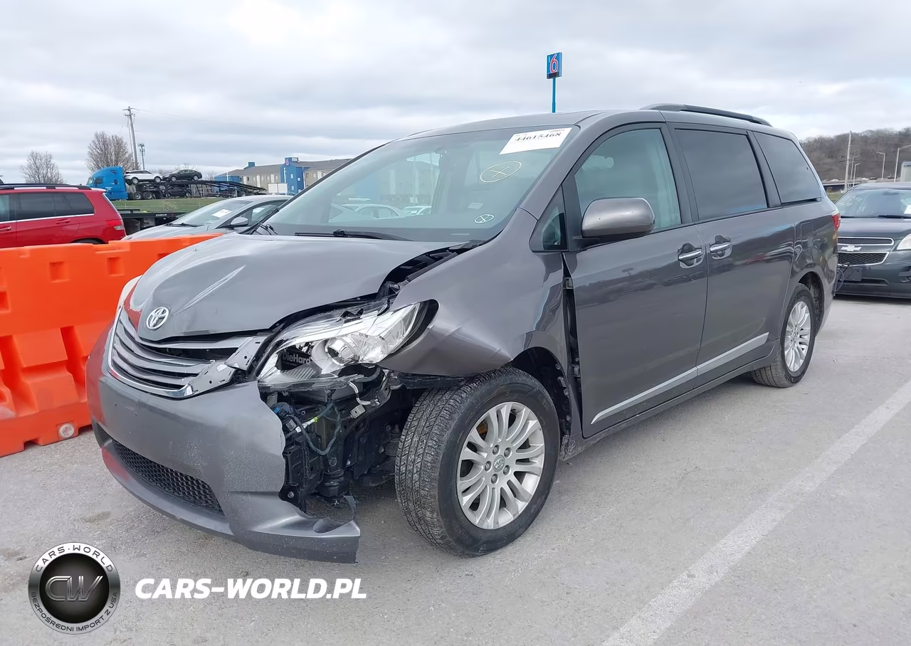 2017 Toyota Sienna Xle Premium 8 Passenger VIN:5TDYZ3DC7HS839747 - 2
