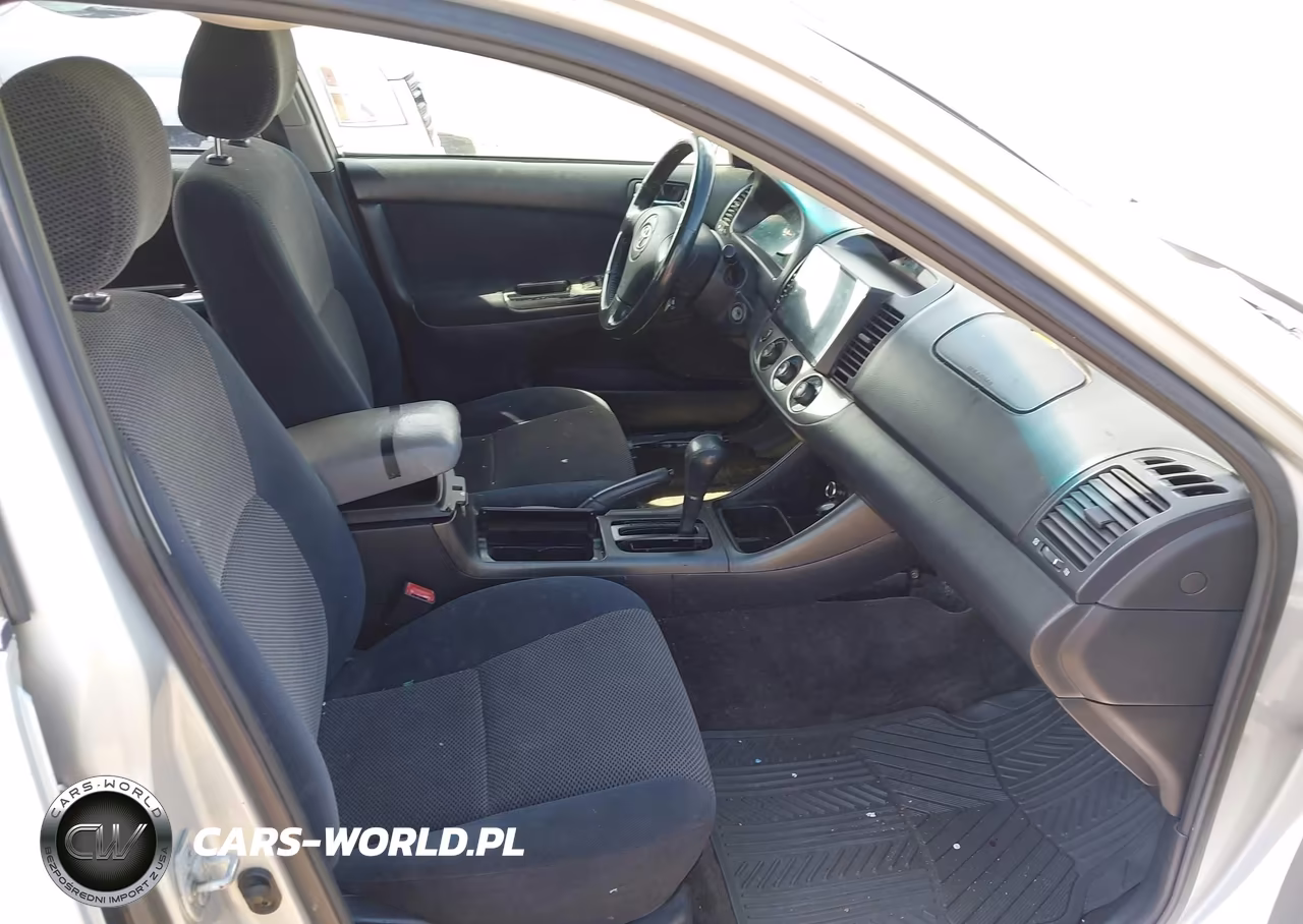 2002 Toyota Camry Se VIN:4T1BE32KX2U070476 - 5