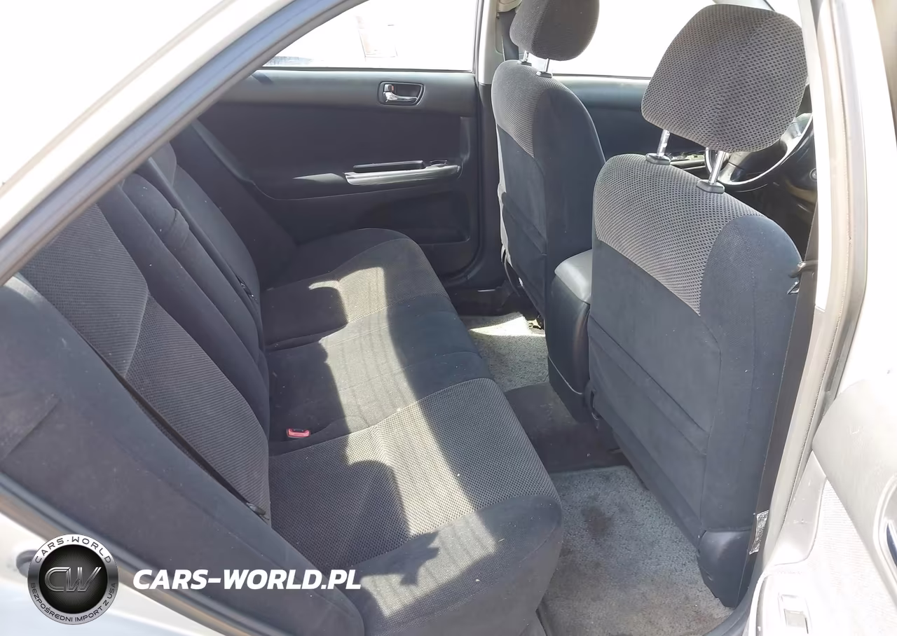 2002 Toyota Camry Se VIN:4T1BE32KX2U070476 - 8