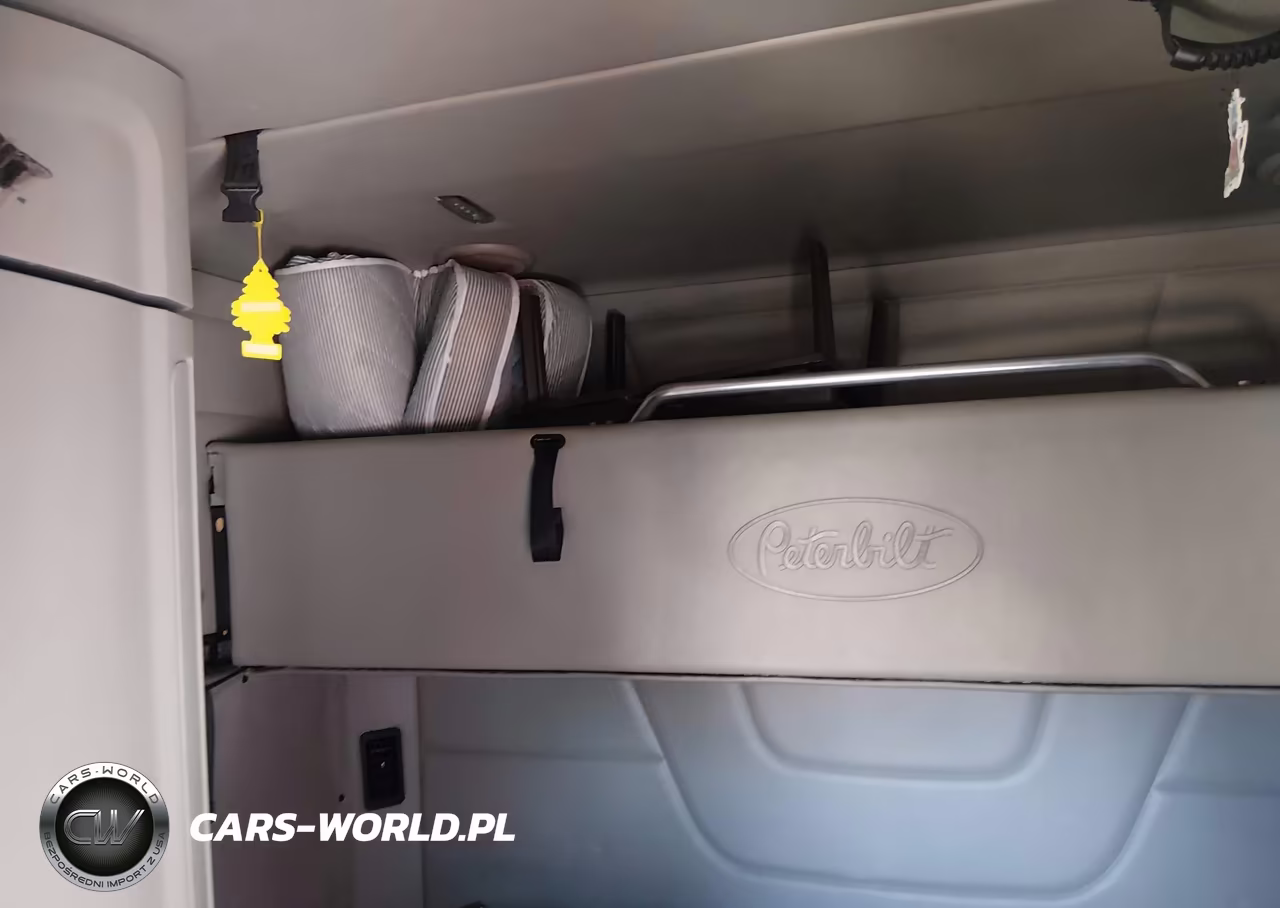 2019 Peterbilt 579 VIN:1XPBDP9X1KD629914 - 14
