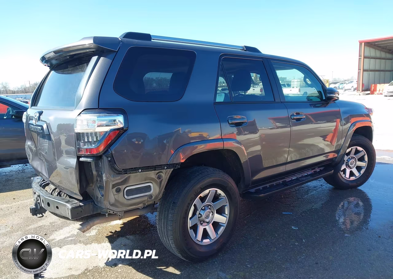 2015 Toyota 4Runner Trail Premium VIN:JTEBU5JR5F5255211 - 4