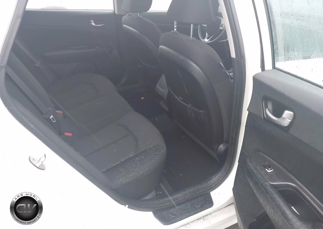 2017 Kia Optima Lx VIN:KNAGT4L3XH5141852 - 8