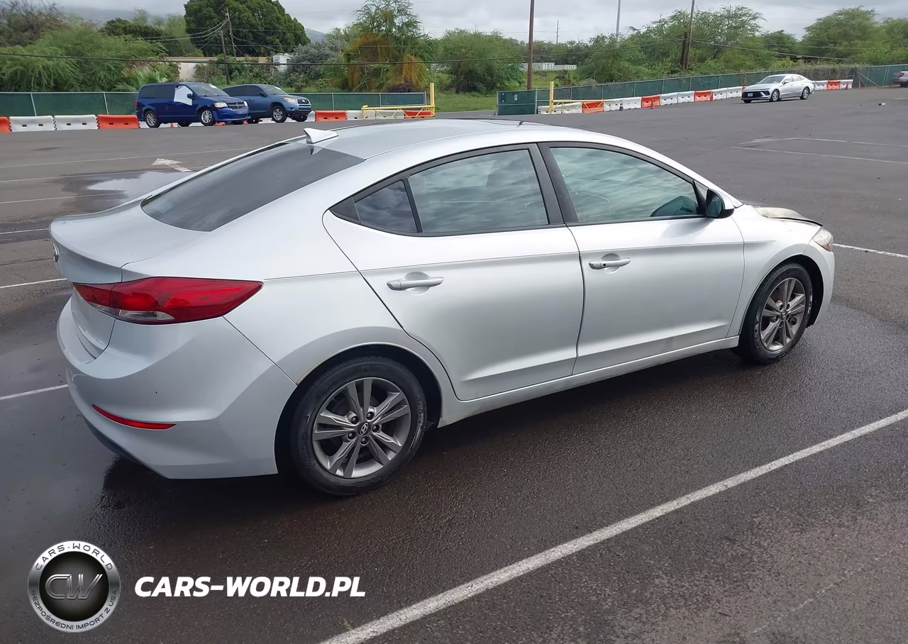2017 Hyundai Elantra Value Edition VIN:5NPD84LF6HH160500 - 4