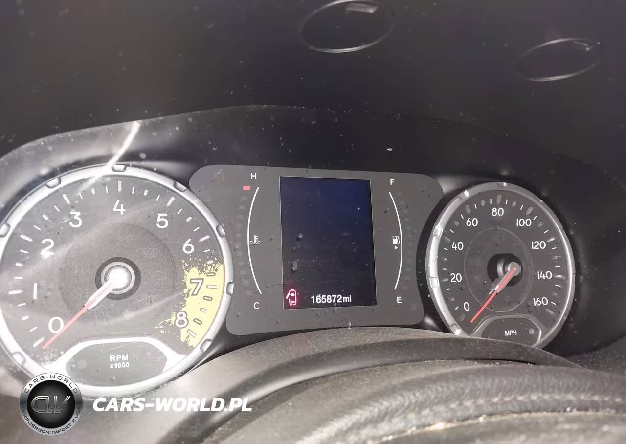 2018 Jeep Renegade Latitude 4X4 VIN:ZACCJBBB5JPH45570 - 7