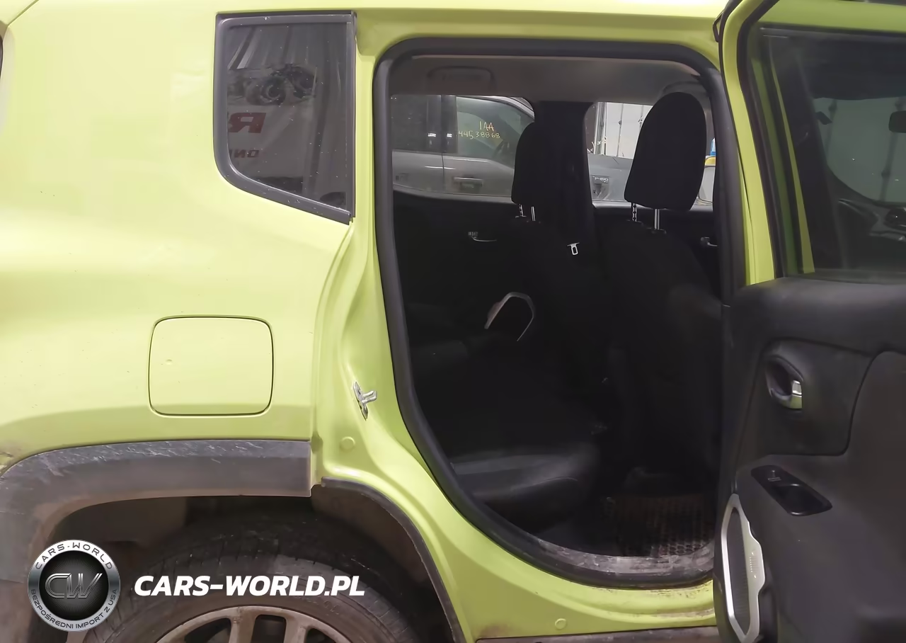 2018 Jeep Renegade Latitude 4X4 VIN:ZACCJBBB5JPH45570 - 8