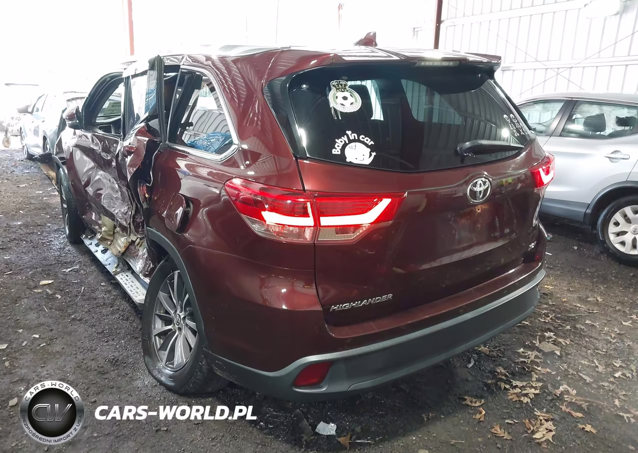 2019 Toyota Highlander Xle VIN:5TDKZRFH9KS332602 - 3