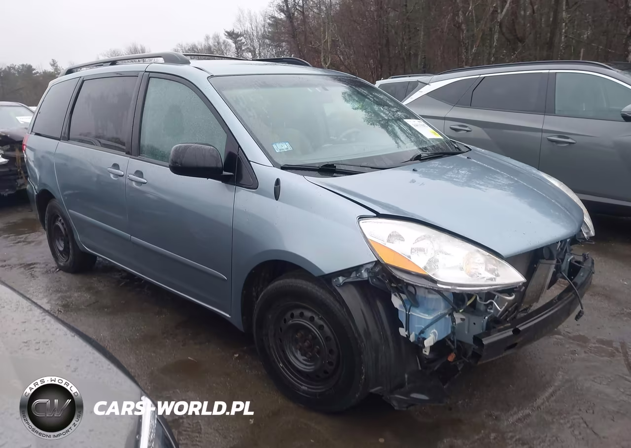 2010 Toyota Sienna Le