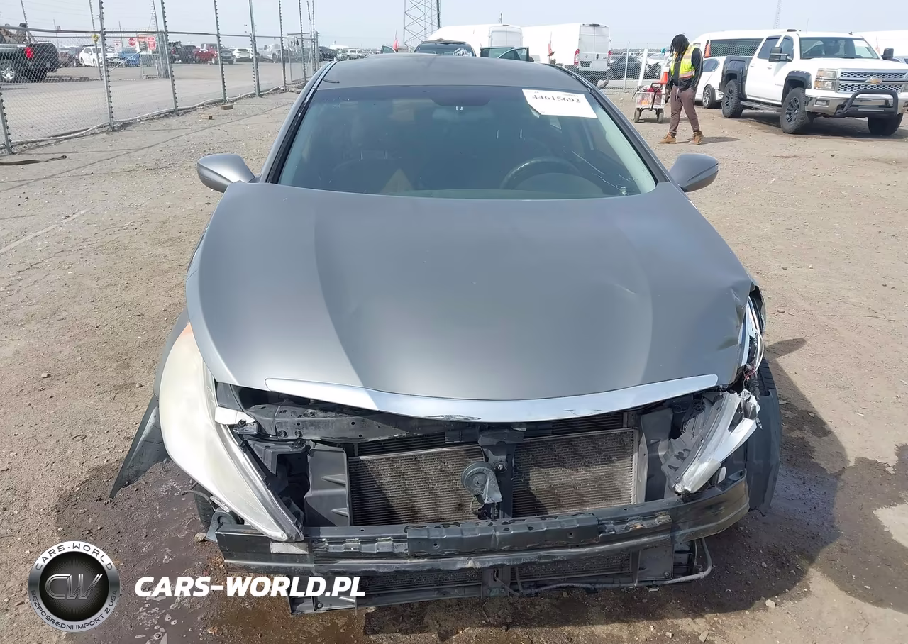 2013 Hyundai Sonata Gls VIN:5NPEB4AC5DH570049 - 12