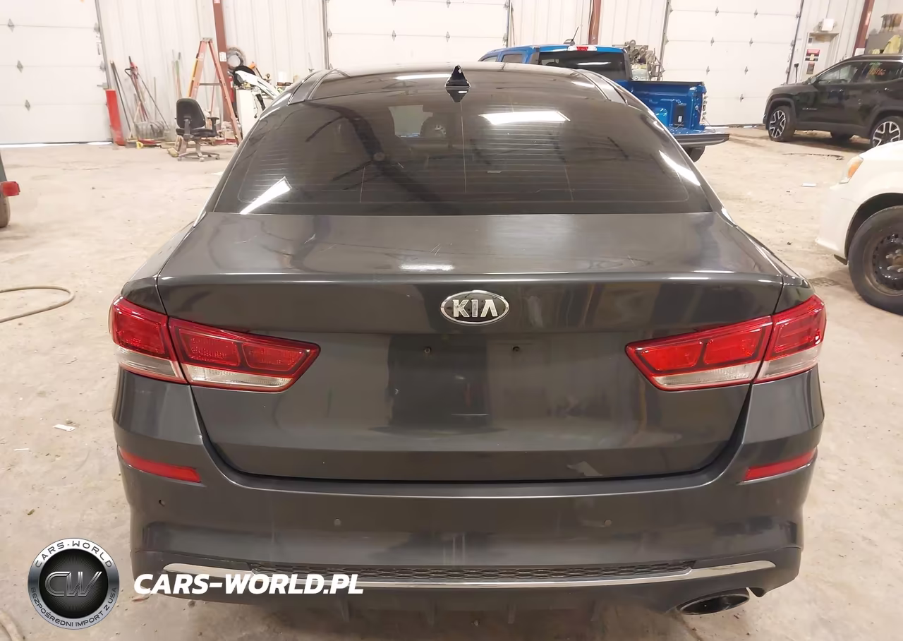 2019 Kia Optima Lx VIN:5XXGT4L31KG300411 - 16