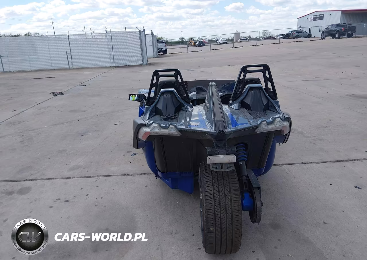 2021 Polaris Slingshot R-Le VIN:57XAARHB8M8147452 - 6