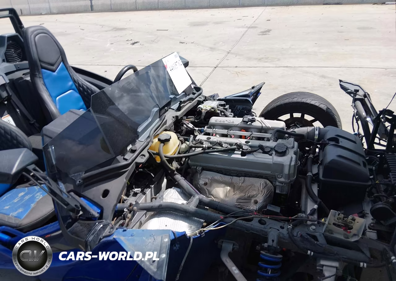 2021 Polaris Slingshot R-Le VIN:57XAARHB8M8147452 - 8