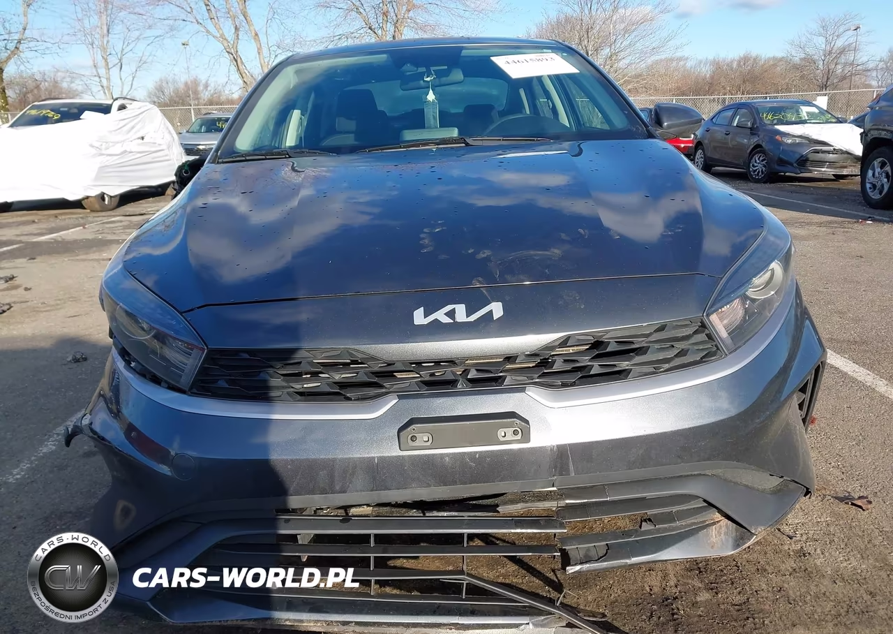 2022 Kia Forte Lxs VIN:3KPF24AD4NE500318 - 12