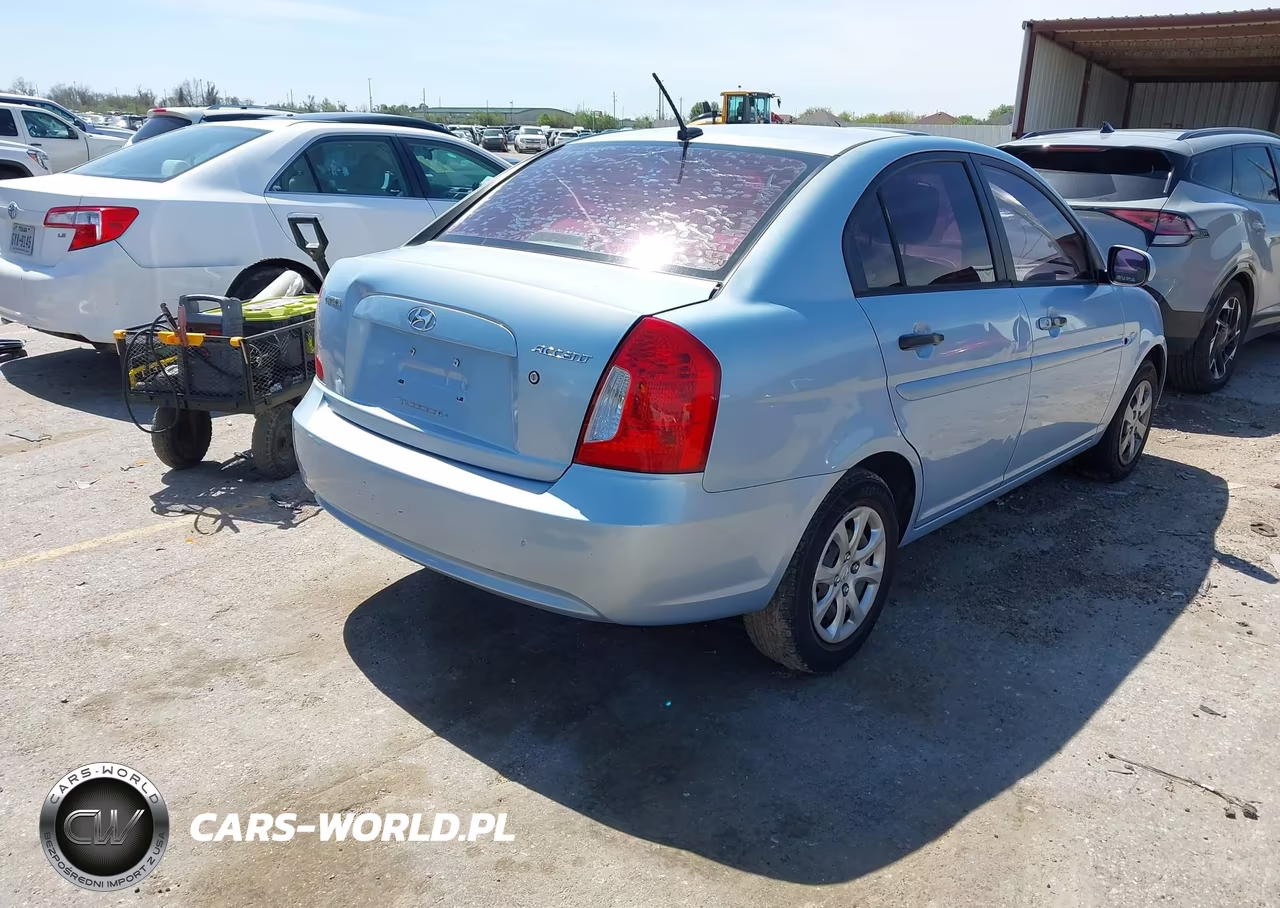 2011 Hyundai Accent Gls VIN:KMHCN4AC9BU621372 - 4