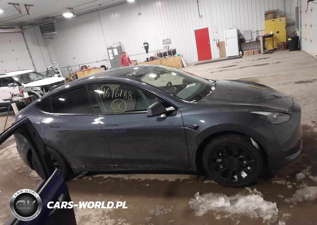 2023 Tesla Model Y Awd-Long Range Dual Motor All-Wheel Drive VIN:7SAYGDEE7PF805860 - 13