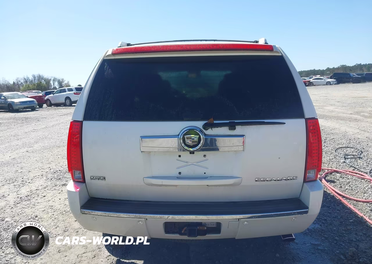 2011 Cadillac Escalade Standard VIN:1GYS3AEF7BR376982 - 16