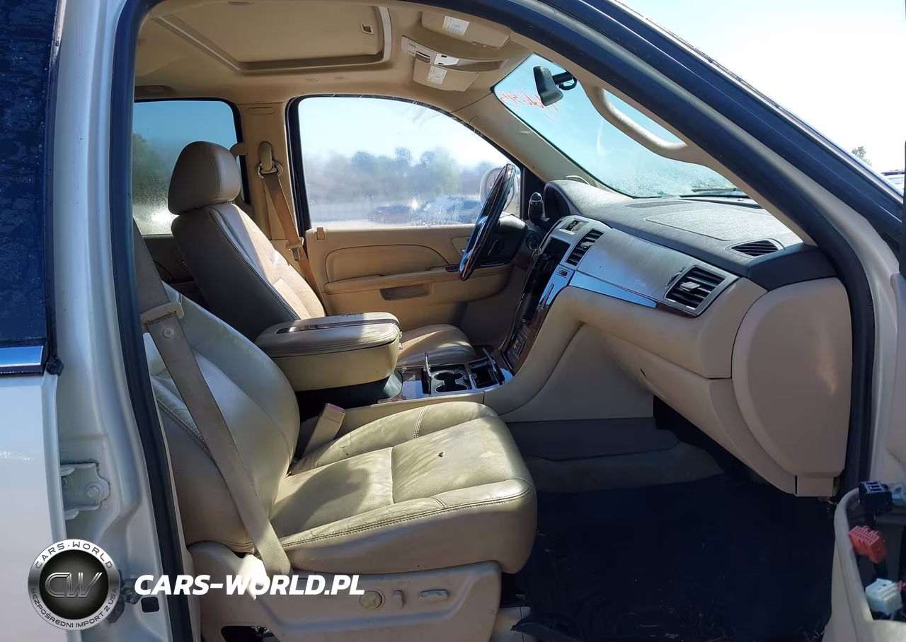 2011 Cadillac Escalade Standard VIN:1GYS3AEF7BR376982 - 5