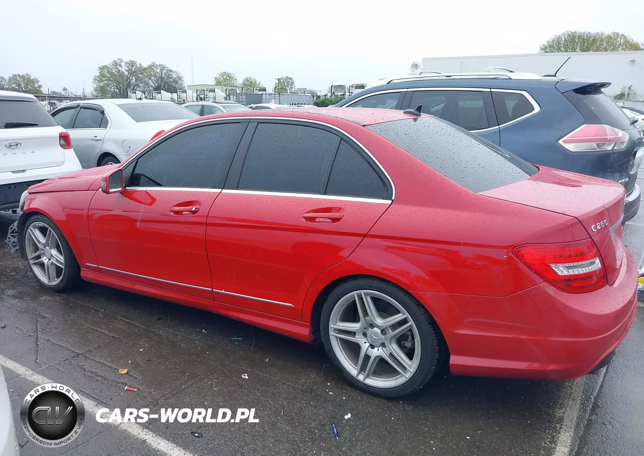 2013 Mercedes-Benz C 250 Sport VIN:WDDGF4HB8DR271938 - 14