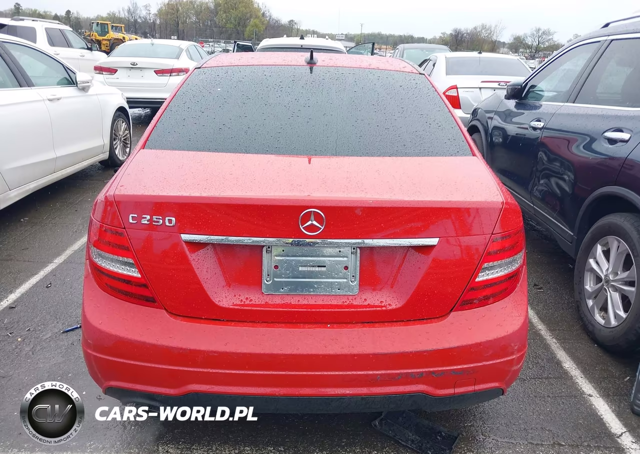 2013 Mercedes-Benz C 250 Sport VIN:WDDGF4HB8DR271938 - 16