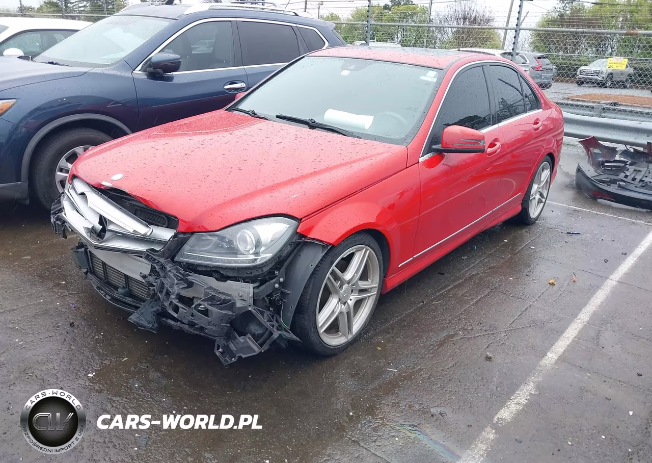 2013 Mercedes-Benz C 250 Sport VIN:WDDGF4HB8DR271938 - 2
