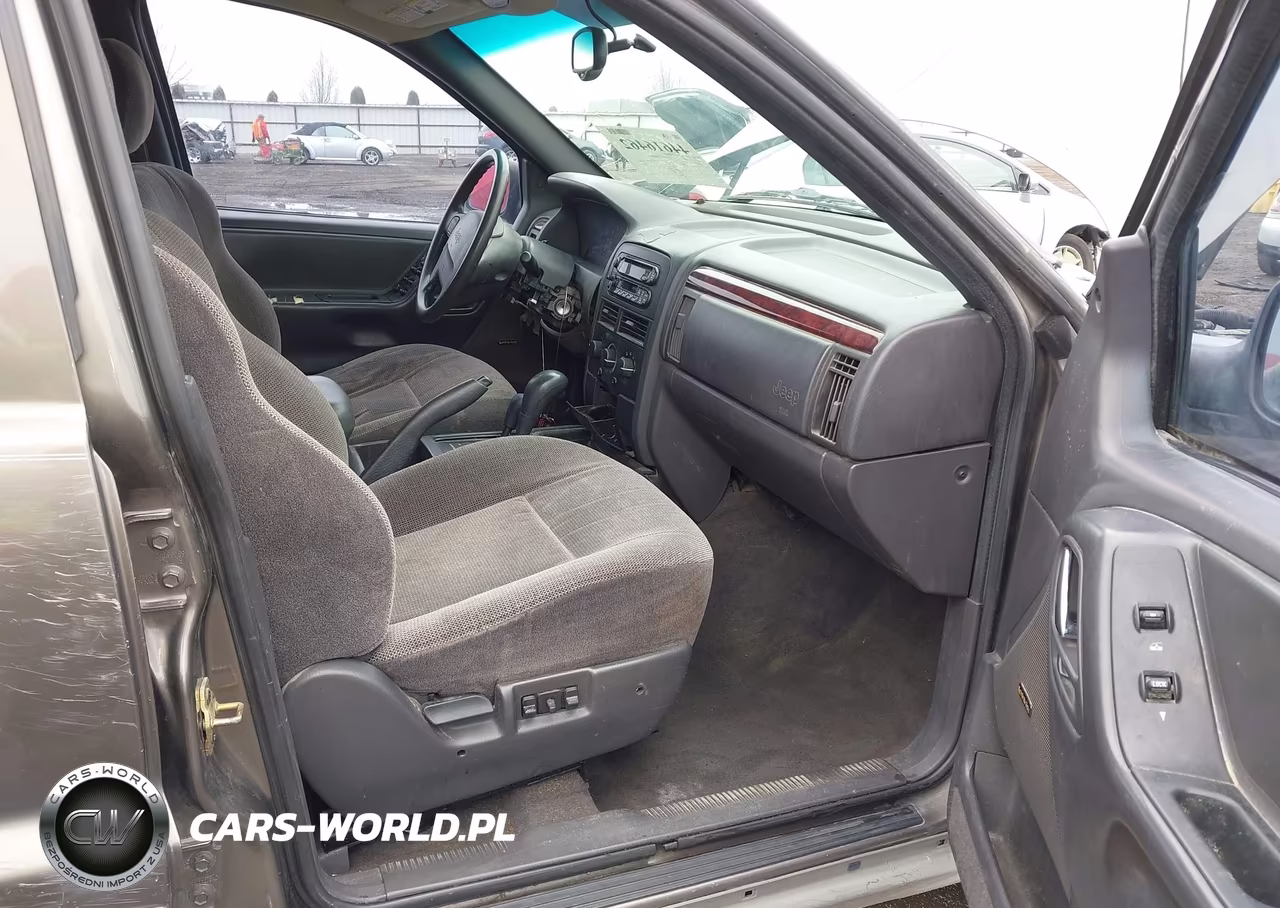 2000 Jeep Grand Cherokee Laredo VIN:1J4GW48N1YC149445 - 5
