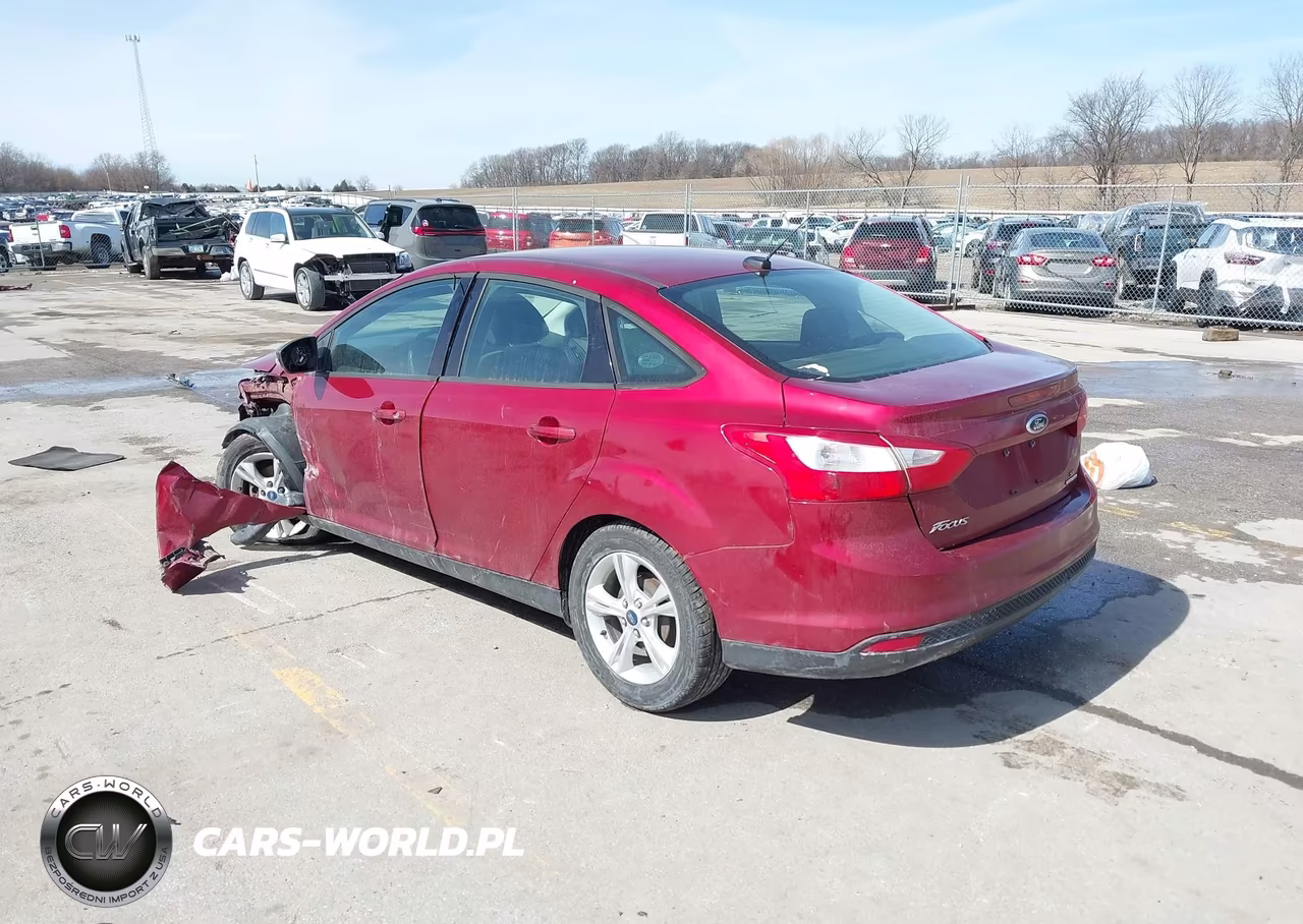 2013 Ford Focus Se VIN:1FADP3F24DL204110 - 3