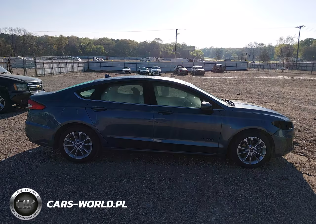 2019 Ford Fusion Hybrid Se VIN:3FA6P0LU9KR137757 - 13