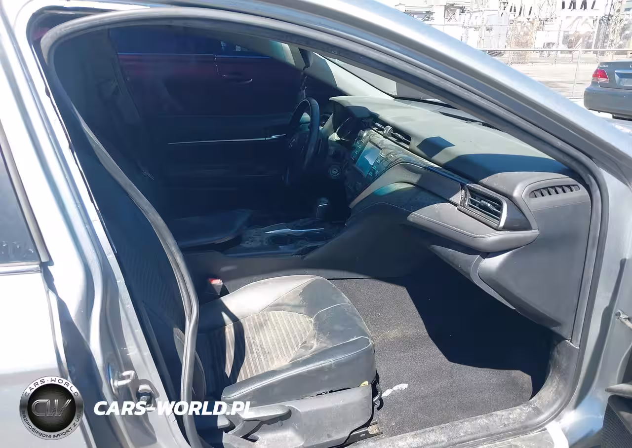 2019 Toyota Camry Se VIN:4T1B11HK6KU257771 - 5
