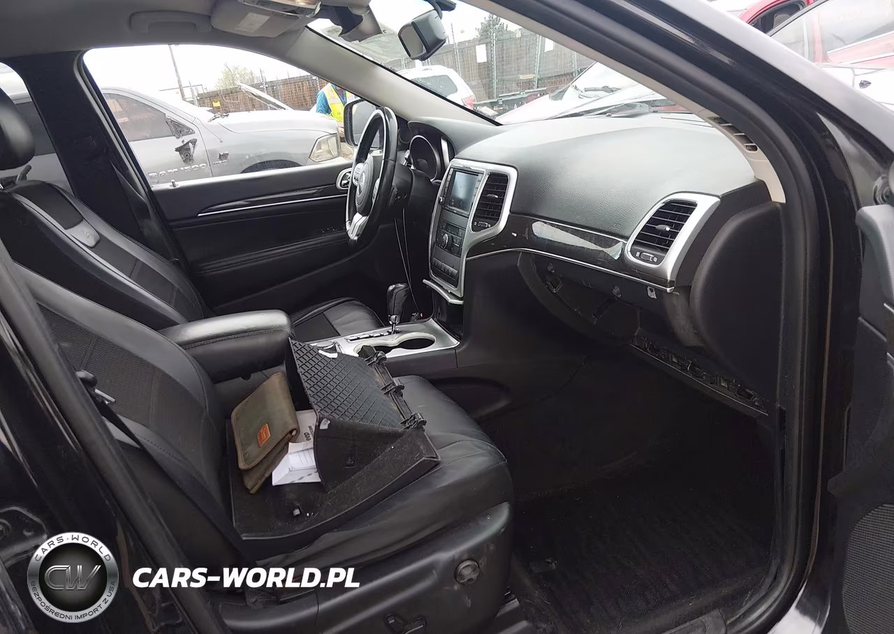 2011 Jeep Grand Cherokee Laredo VIN:1J4RR4GT2BC646155 - 5