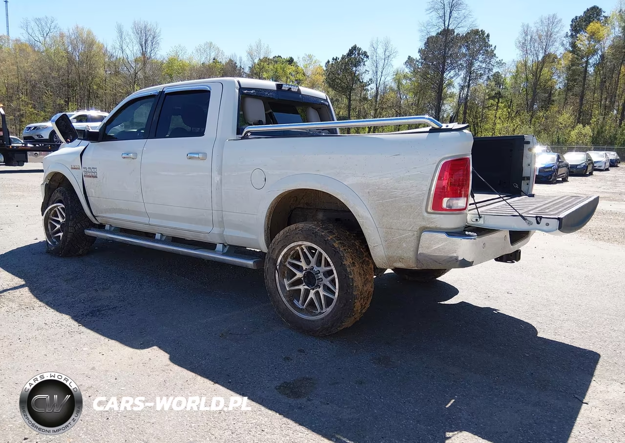 2016 Ram 2500 Laramie VIN:3C6UR5FJ3GG311505 - 3