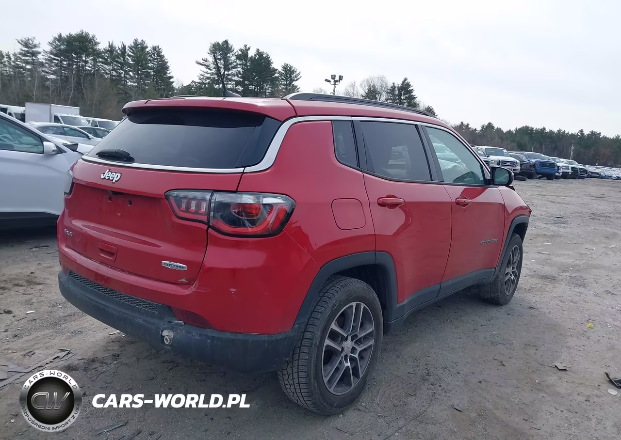 2017 Jeep New Compass Latitude 4X4 VIN:3C4NJDBB2HT692320 - 4