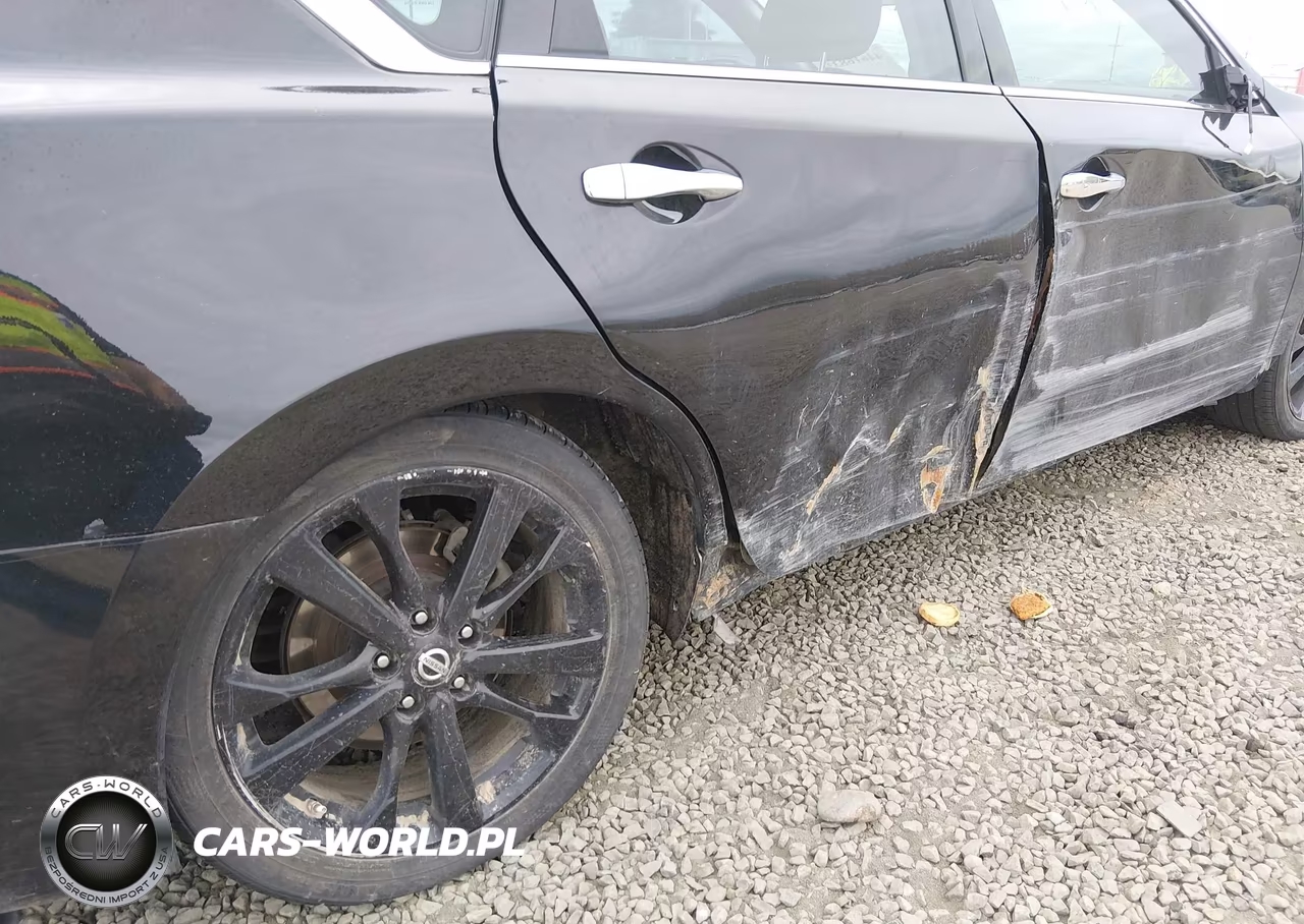 2018 Nissan Altima 2.5 Sr VIN:1N4AL3AP8JC252285 - 17