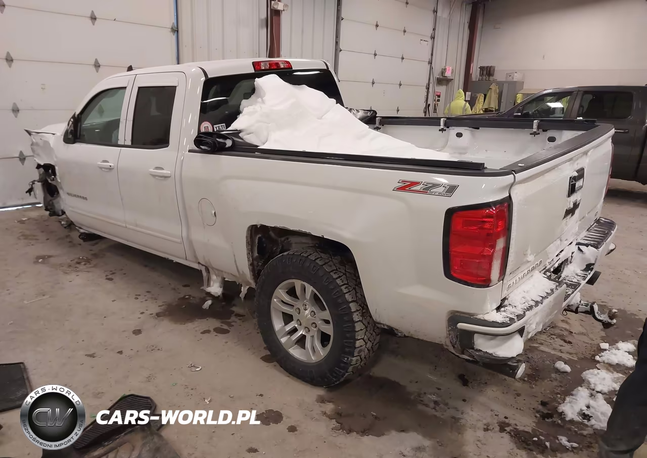 2017 Chevrolet Silverado 1500 2Lt VIN:1GCVKREC6HZ367239 - 3