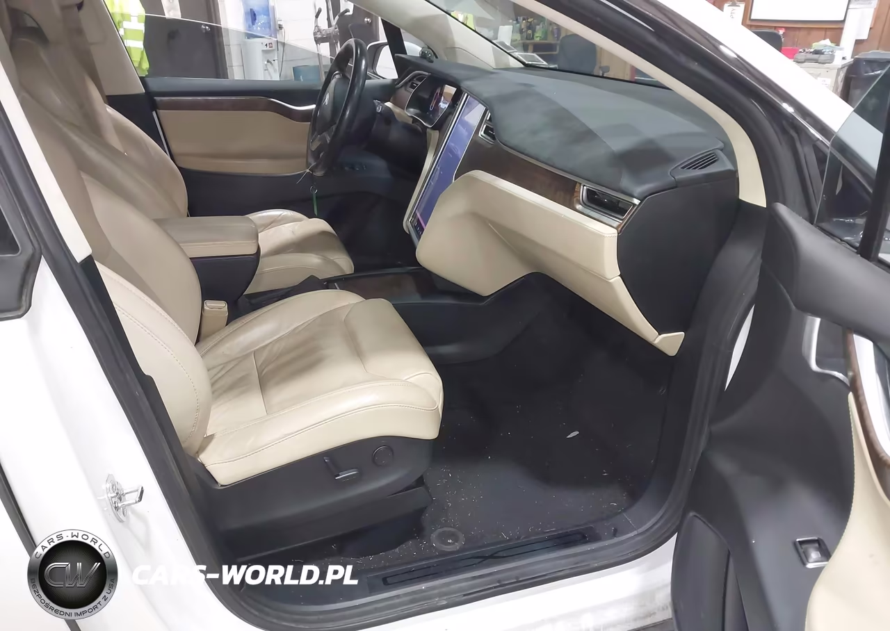 2017 Tesla Model X 100D-75D-90D VIN:5YJXCBE23HF052232 - 5