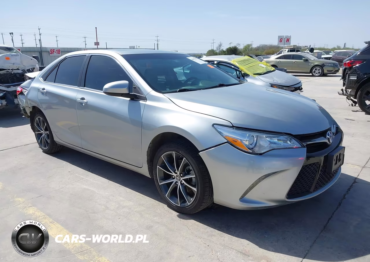 2016 Toyota Camry Xse – zdjęcie 1 z 16