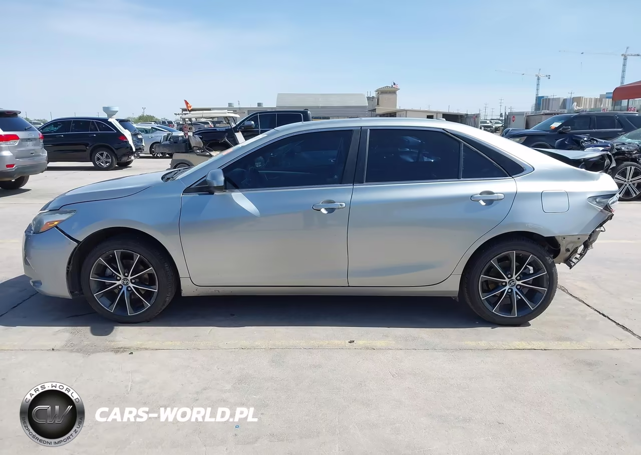 2016 Toyota Camry Xse VIN:4T1BF1FK1GU603320 - 14