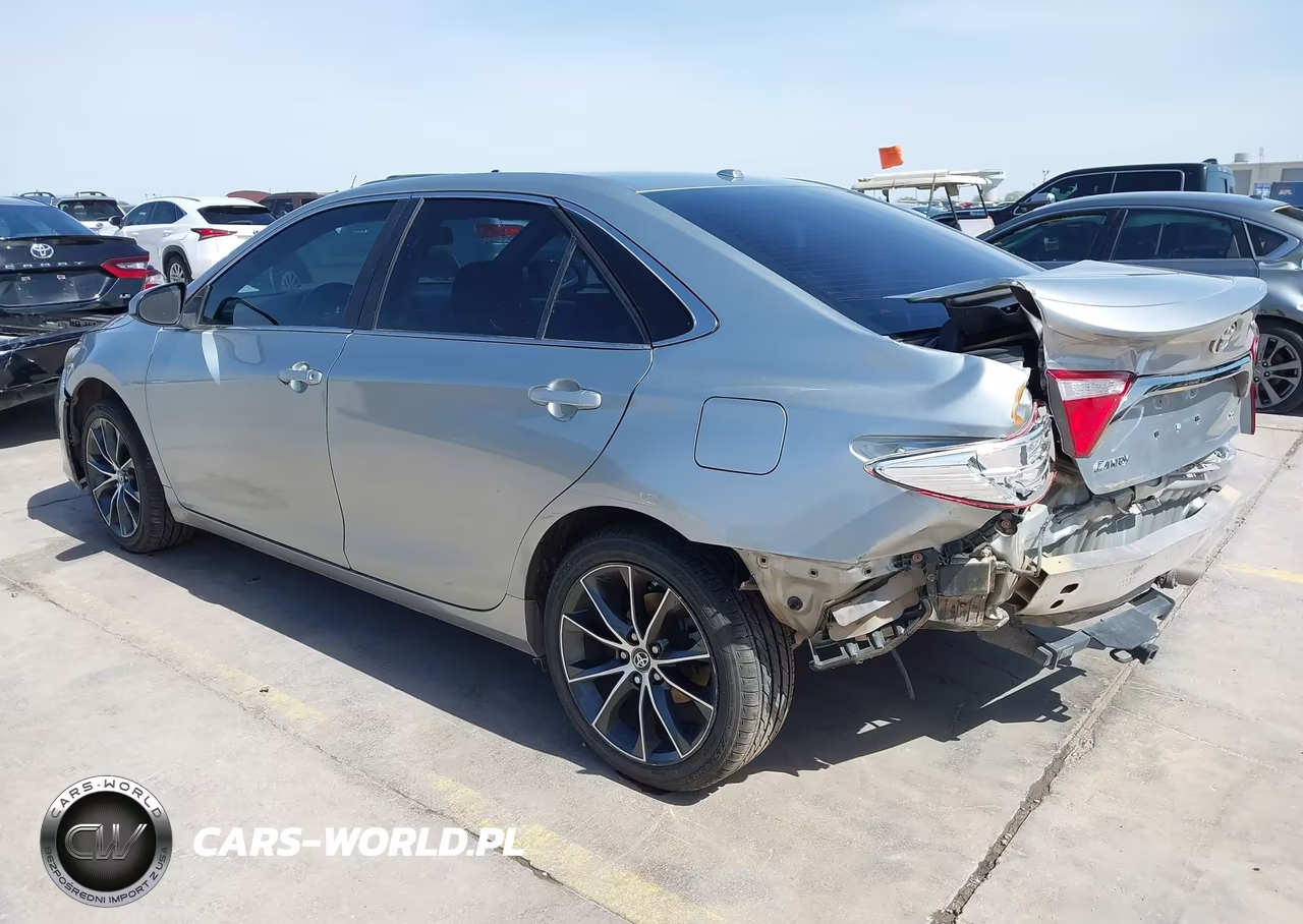 2016 Toyota Camry Xse VIN:4T1BF1FK1GU603320 - 3