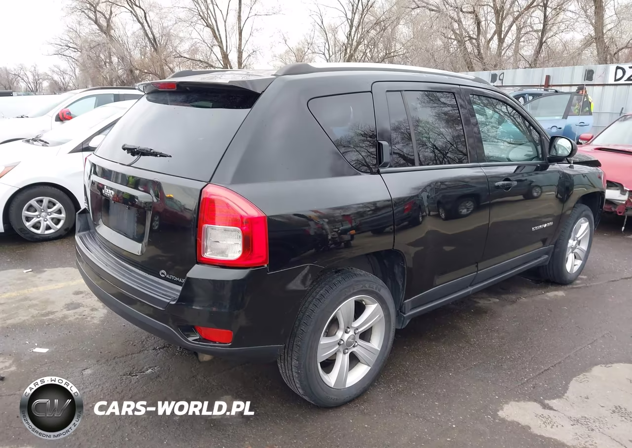 2013 Jeep Compass Sport VIN:1C4NJDBBXDD245430 - 4