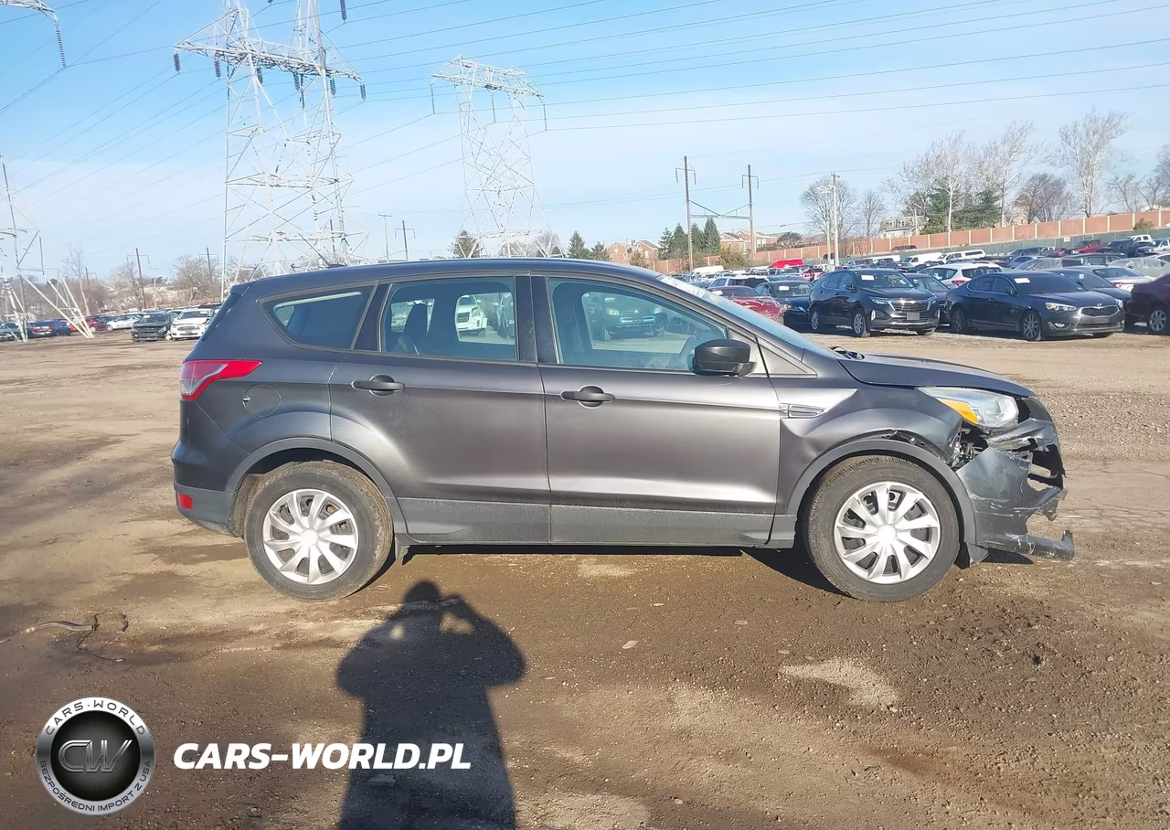 2016 Ford Escape S VIN:1FMCU0F75GUC04233 - 13