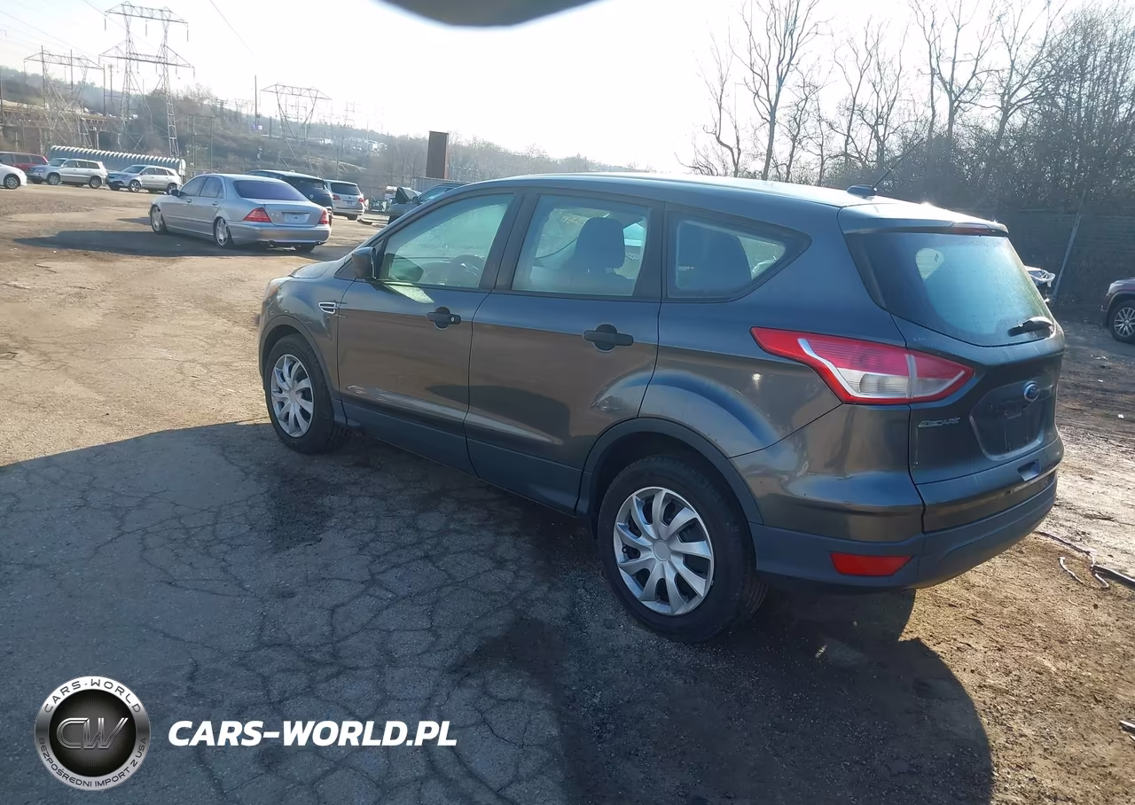 2016 Ford Escape S VIN:1FMCU0F75GUC04233 - 3
