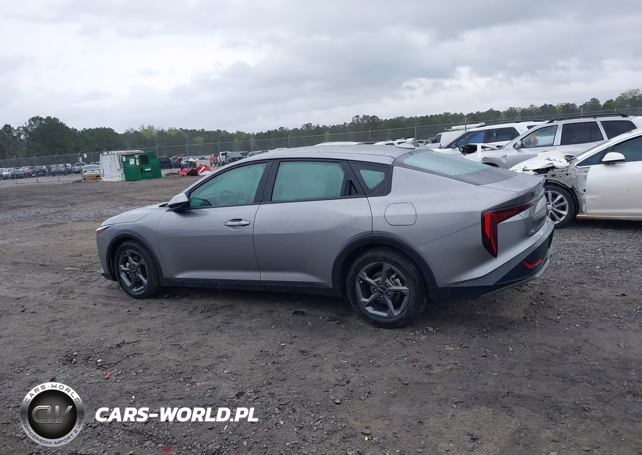 2025 Kia K4 Lxs VIN:3KPFT4DEXSE029529 - 14