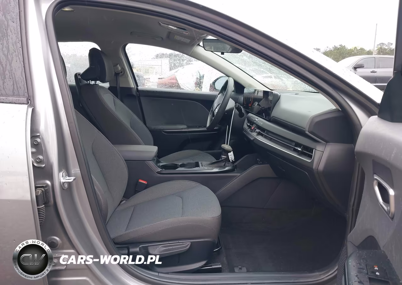 2025 Kia K4 Lxs VIN:3KPFT4DEXSE029529 - 5