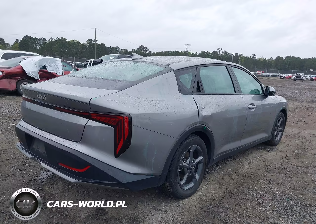2025 Kia K4 Lxs VIN:3KPFT4DEXSE029529 - 6