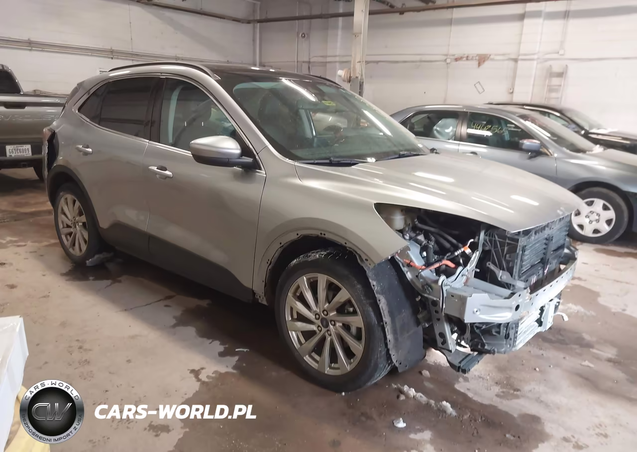 2021 Ford Escape Titanium Hybrid
