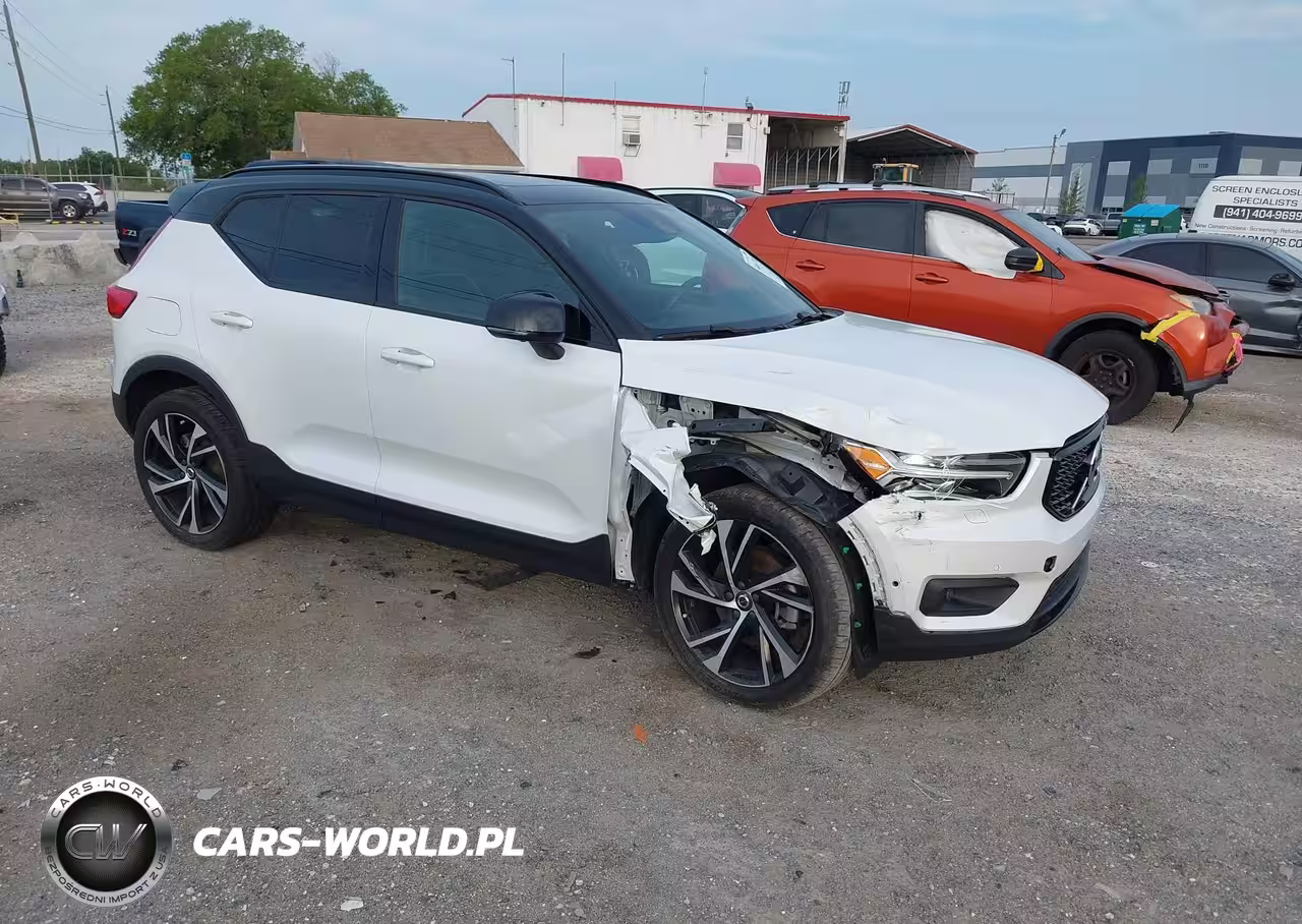 2020 Volvo Xc40 T4 R-Design