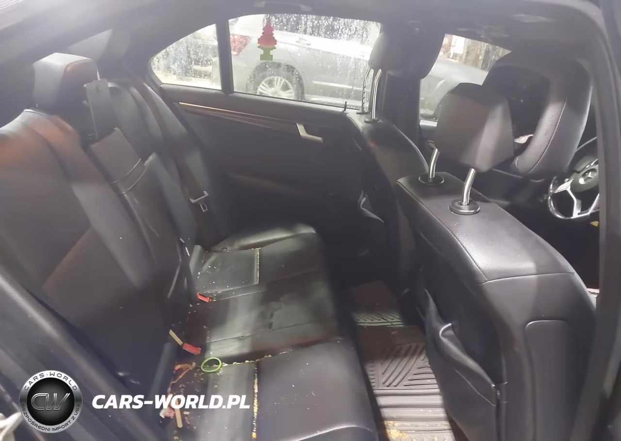 2014 Mercedes-Benz C 300 Sport 4Matic VIN:WDDGF8AB6EA927815 - 8
